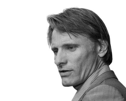 /2010/11_NOV/viggo.jpg